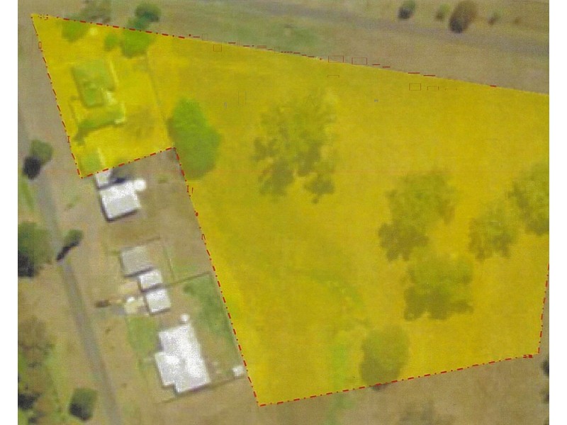 13 Queen St, Wallendbeen NSW 2588