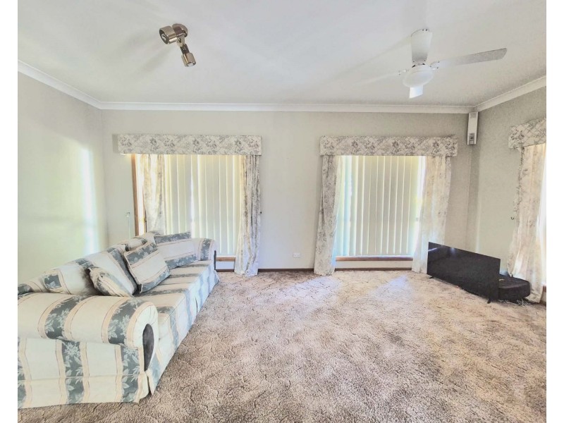 6 Kirley Pl, Cootamundra NSW 2590