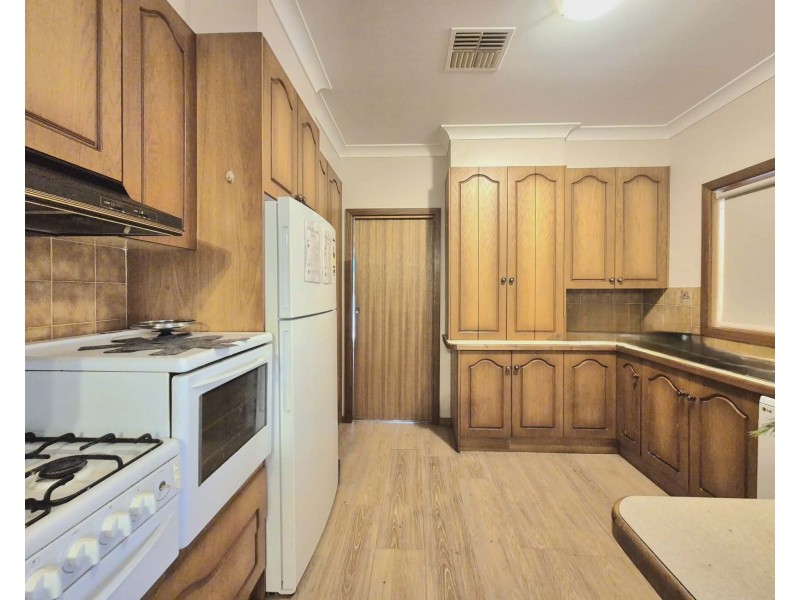 6 Kirley Pl, Cootamundra NSW 2590