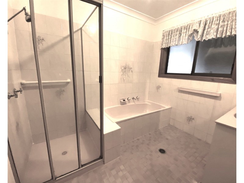 6 Kirley Pl, Cootamundra NSW 2590