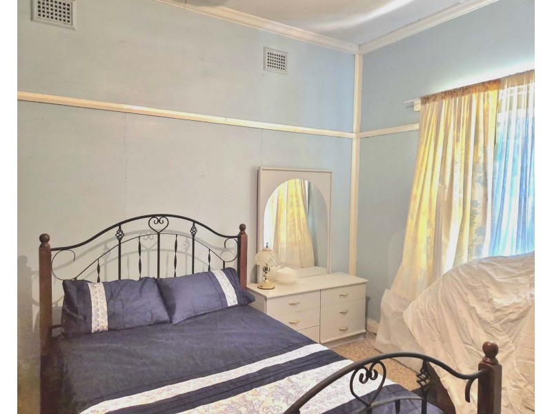 6 Renehan St, Cootamundra NSW 2590