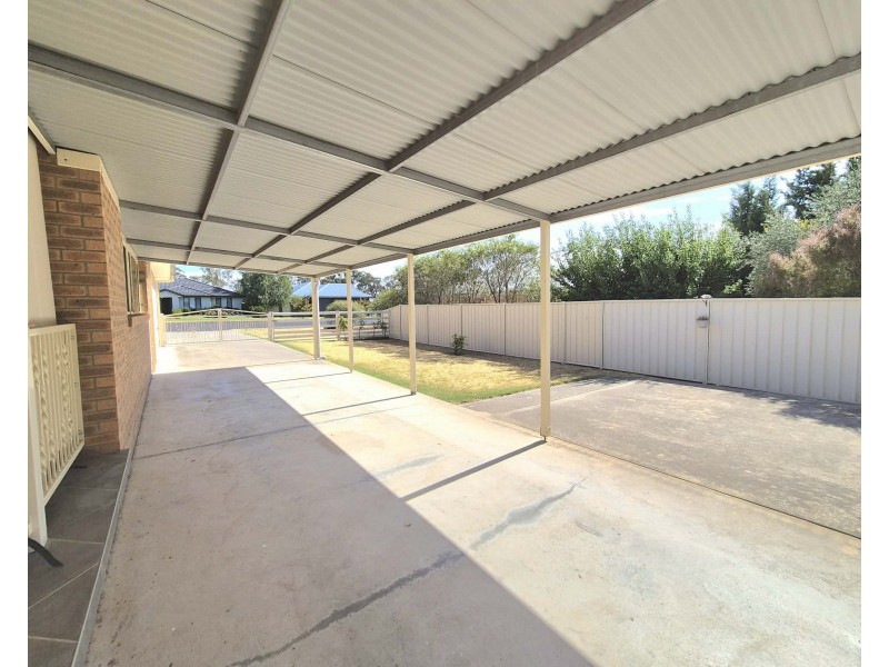 31 Harold Conkey Ave, Cootamundra NSW 2590