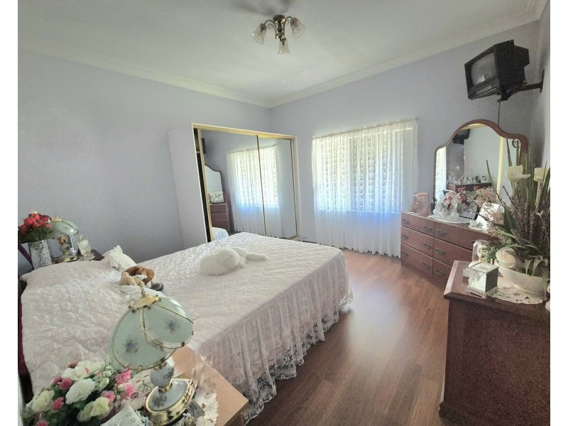 66 Gundagai Rd, Cootamundra NSW 2590