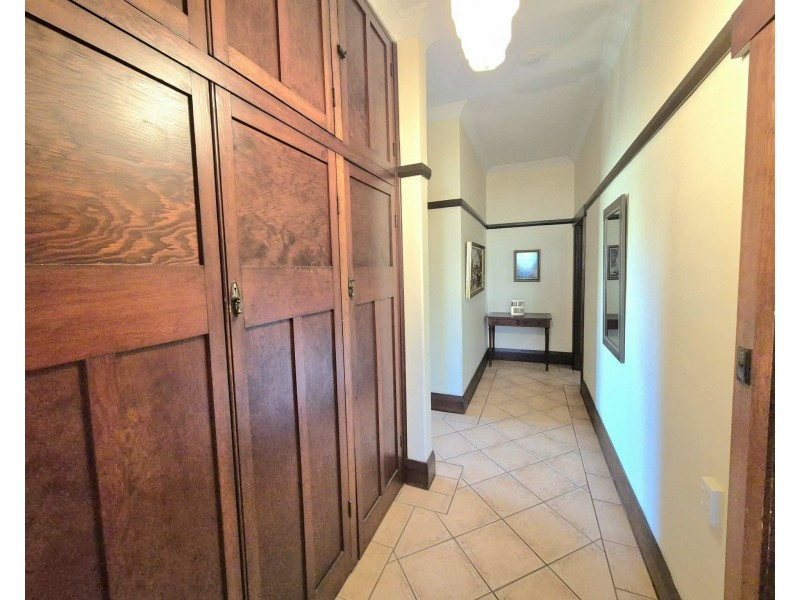 82 Sutton St, Cootamundra NSW 2590