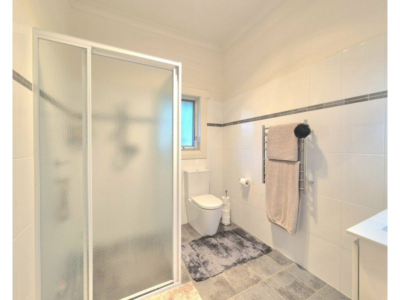 82 Sutton St, Cootamundra NSW 2590