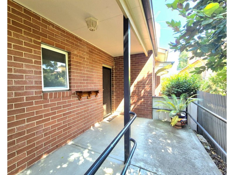 82 Sutton St, Cootamundra NSW 2590