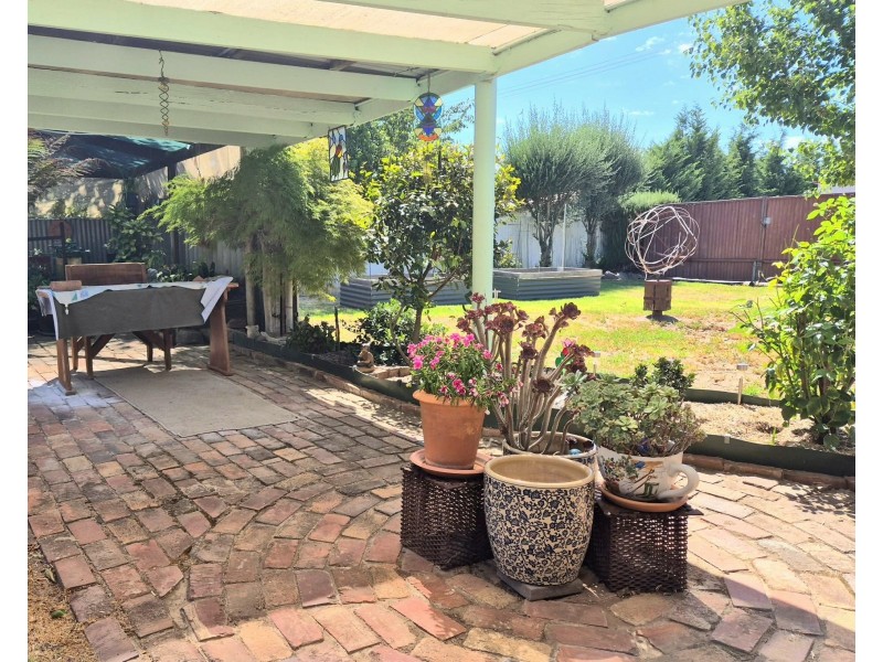 82 Sutton St, Cootamundra NSW 2590