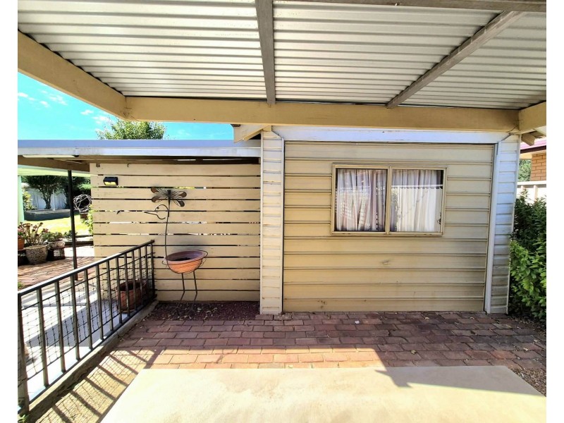 82 Sutton St, Cootamundra NSW 2590