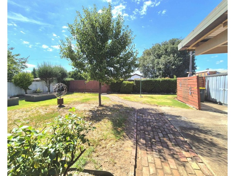 82 Sutton St, Cootamundra NSW 2590