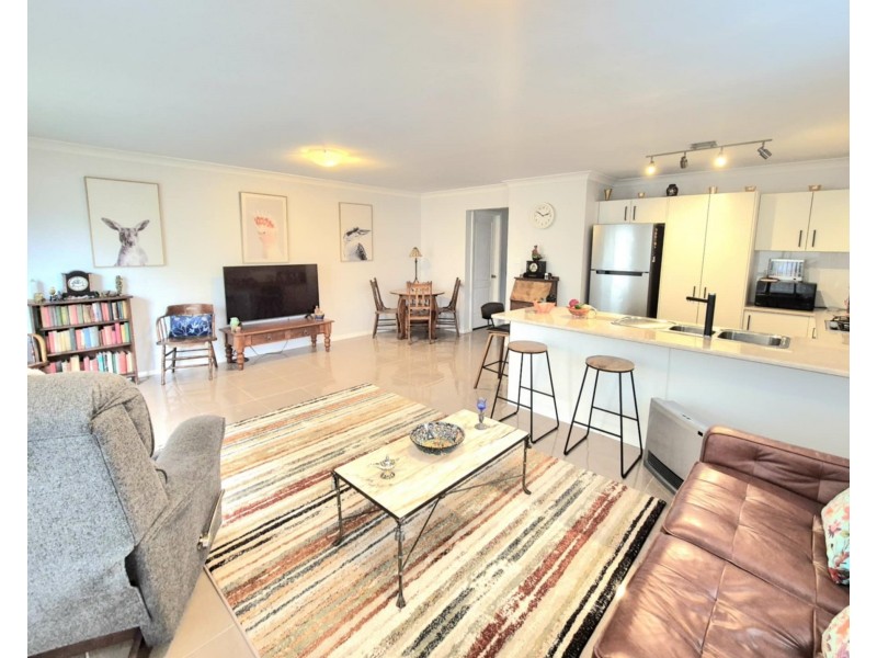 1/322 Parker St, Cootamundra NSW 2590