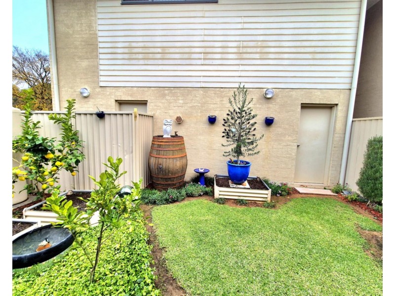 1/322 Parker St, Cootamundra NSW 2590