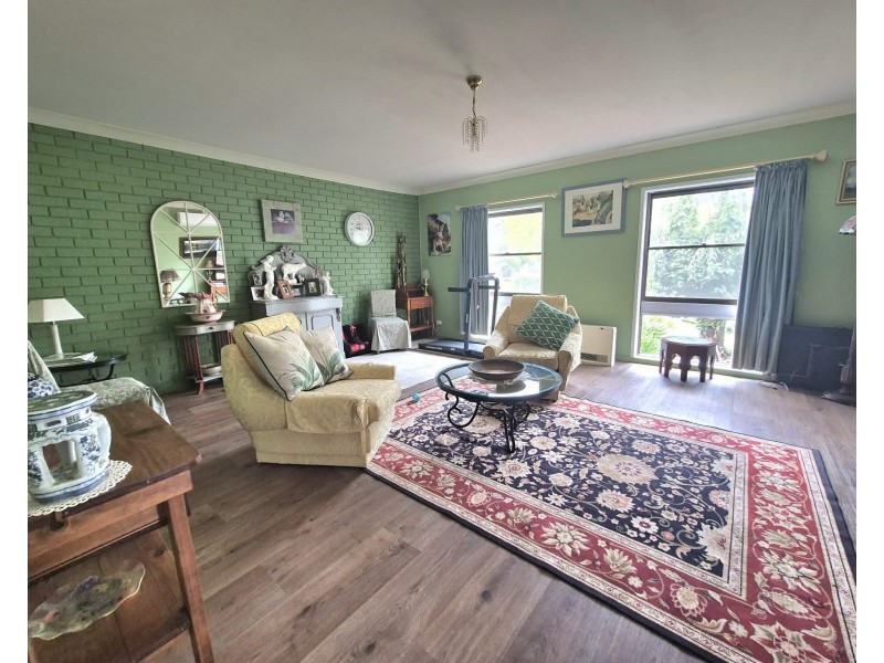 11 Hemet Cres, Cootamundra NSW 2590