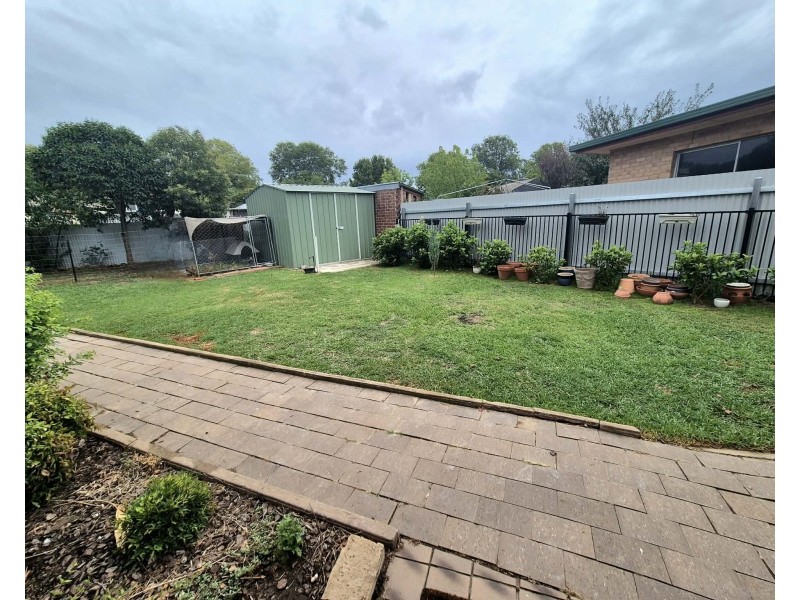 11 Hemet Cres, Cootamundra NSW 2590