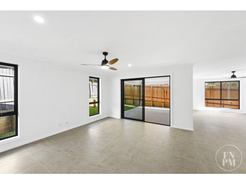 2/4 Tallow Way, Port Macquarie NSW 2444