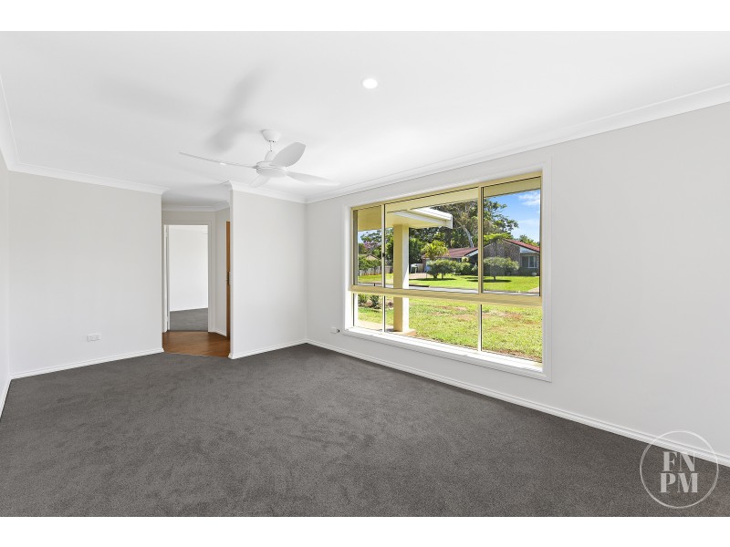1/27 Grassmere Way, Port Macquarie NSW 2444