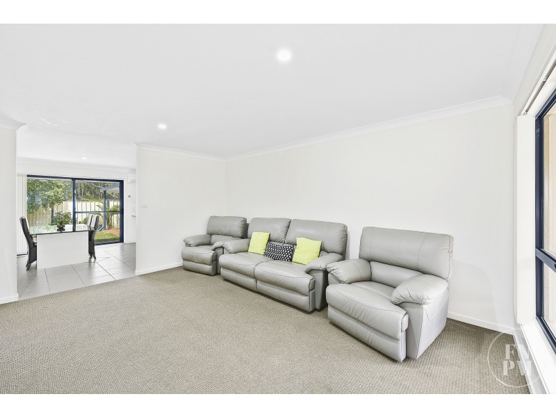 2/35 Lincoln Road, Port Macquarie NSW 2444