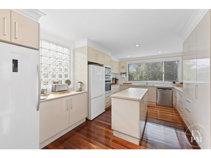 4 Kingfisher Court, North Shore NSW 2444