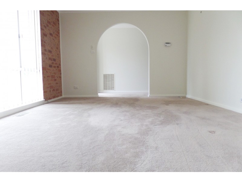 2/20 Blackall Avenue, Queanbeyan NSW 2620