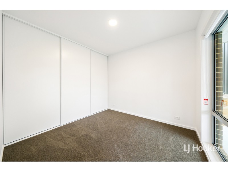 16 Rosa Street, Googong NSW 2620