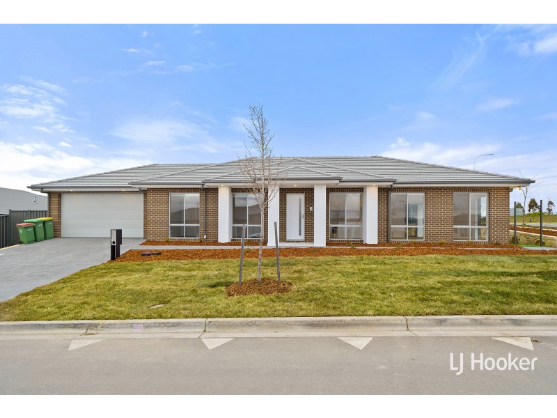 16 Rosa Street, Googong NSW 2620