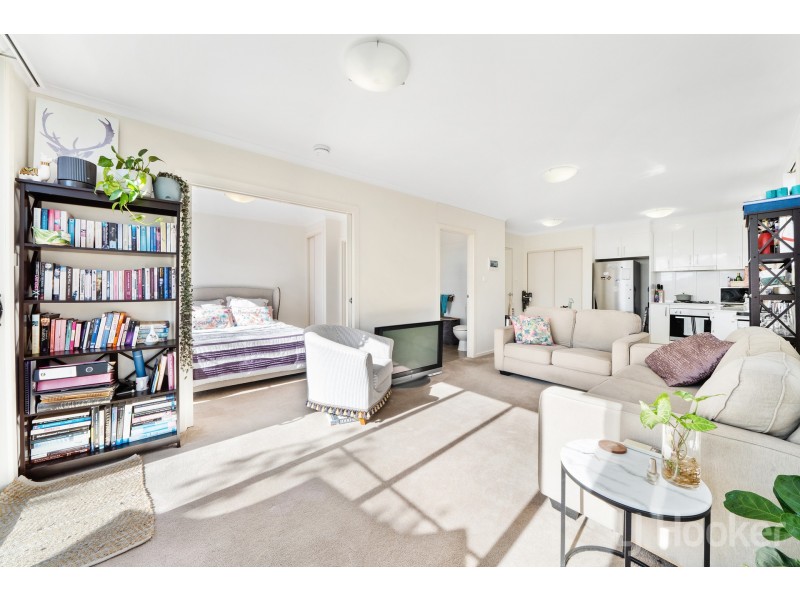 1/88 Henderson Road, Crestwood NSW 2620