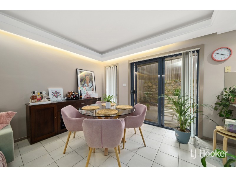 3/4 Erin Street, Queanbeyan NSW 2620