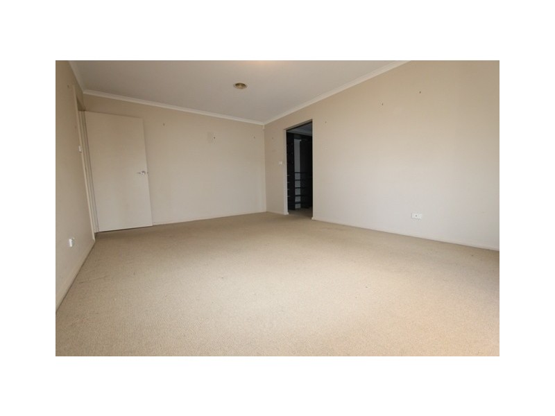 6/11 Doeberl Place, Queanbeyan NSW 2620