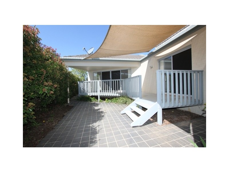 6/11 Doeberl Place, Queanbeyan NSW 2620