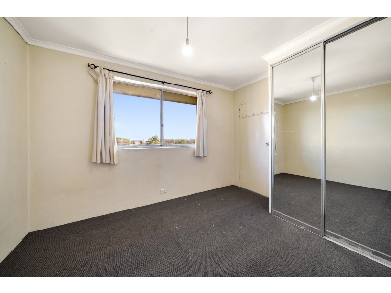 18/104 Henderson Road, Crestwood NSW 2620