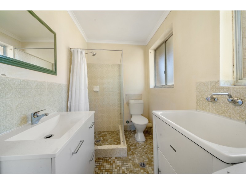 18/104 Henderson Road, Crestwood NSW 2620