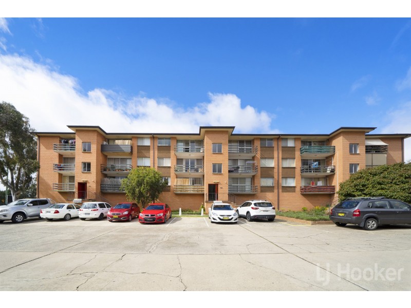 9/102 Henderson Road, Crestwood NSW 2620