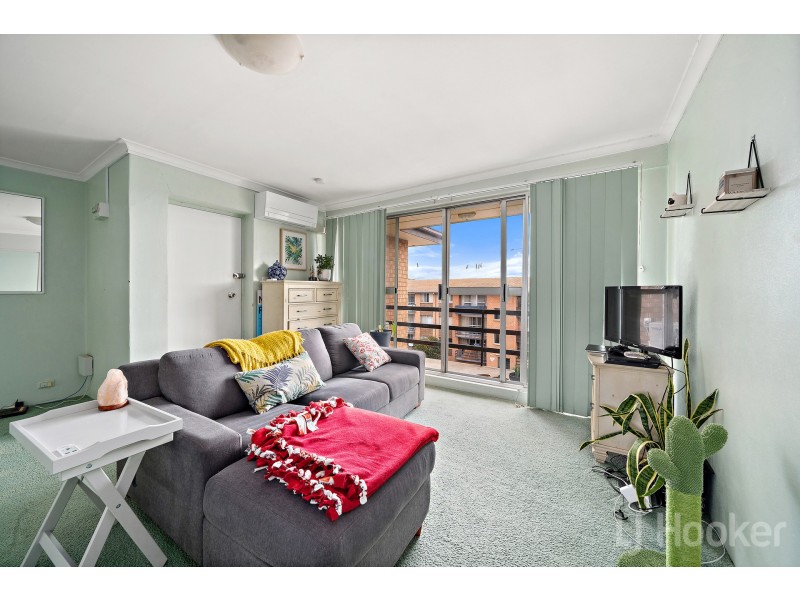 9/102 Henderson Road, Crestwood NSW 2620