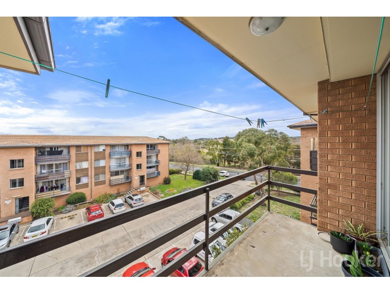 9/102 Henderson Road, Crestwood NSW 2620
