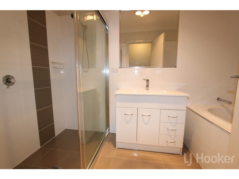 2/23 Allumba Street, Queanbeyan NSW 2620