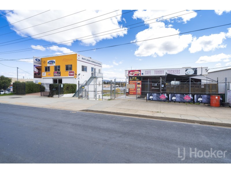 8-10 Bayldon Road, Queanbeyan West NSW 2620