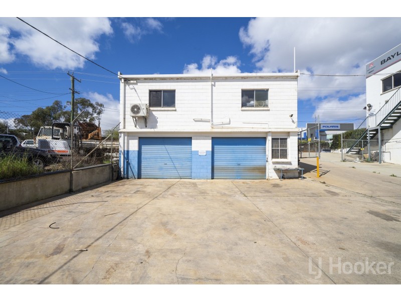 8-10 Bayldon Road, Queanbeyan West NSW 2620