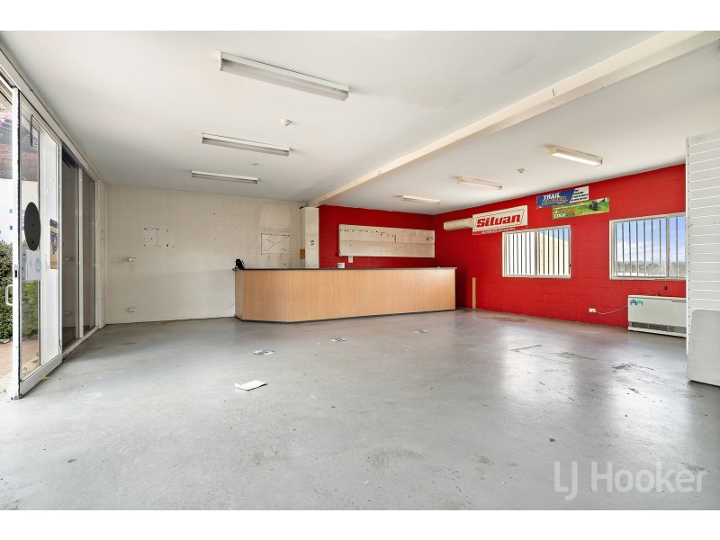 8-10 Bayldon Road, Queanbeyan West NSW 2620