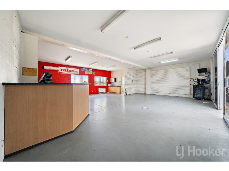 8-10 Bayldon Road, Queanbeyan West NSW 2620