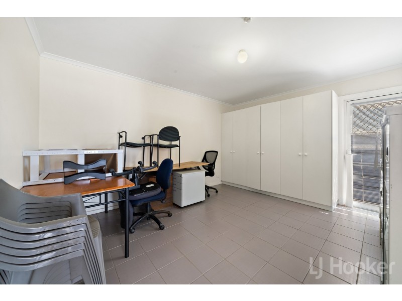 8-10 Bayldon Road, Queanbeyan West NSW 2620