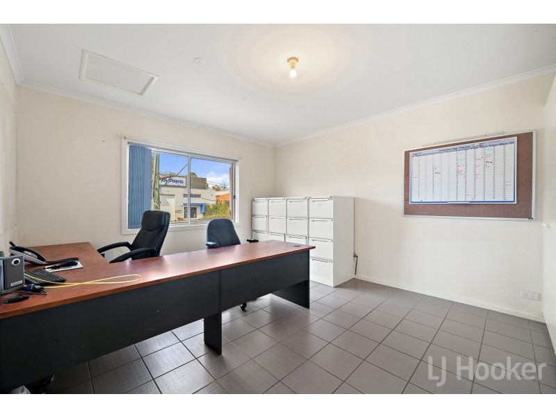 8-10 Bayldon Road, Queanbeyan West NSW 2620