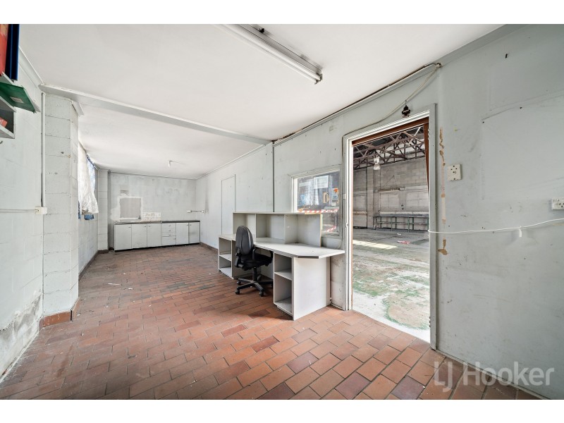 8-10 Bayldon Road, Queanbeyan West NSW 2620