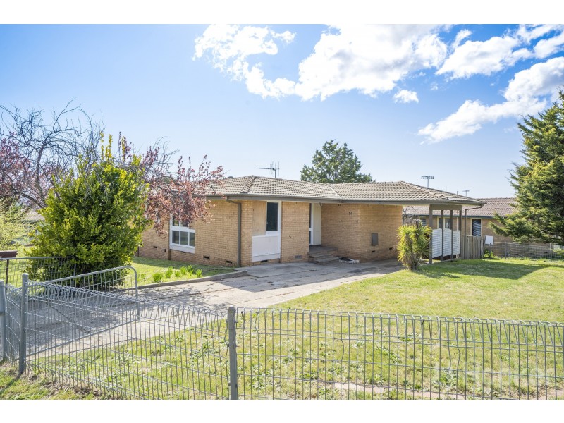 14 Coolebah Crescent, Karabar NSW 2620