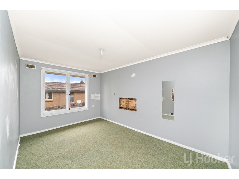 14 Coolebah Crescent, Karabar NSW 2620
