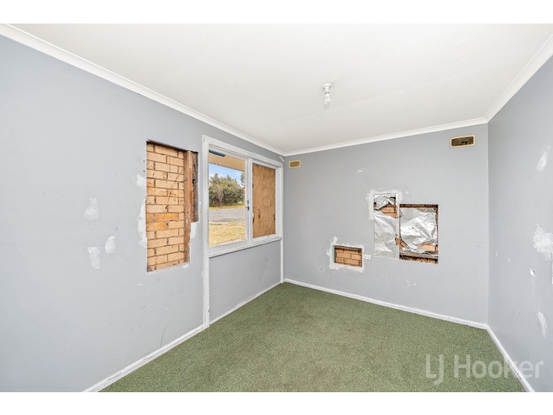 14 Coolebah Crescent, Karabar NSW 2620