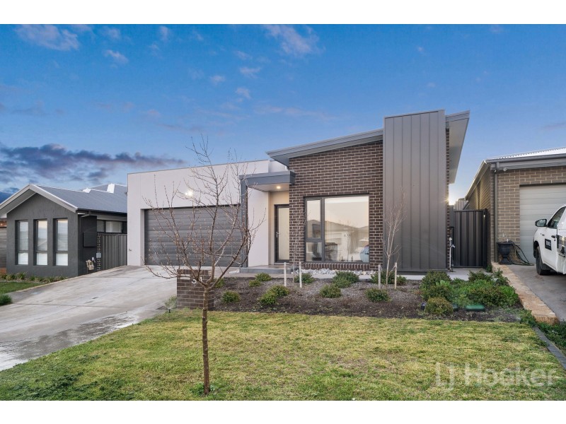 34 Underhill Street, Googong NSW 2620