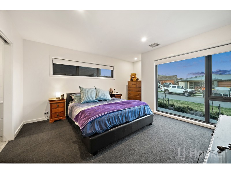 34 Underhill Street, Googong NSW 2620