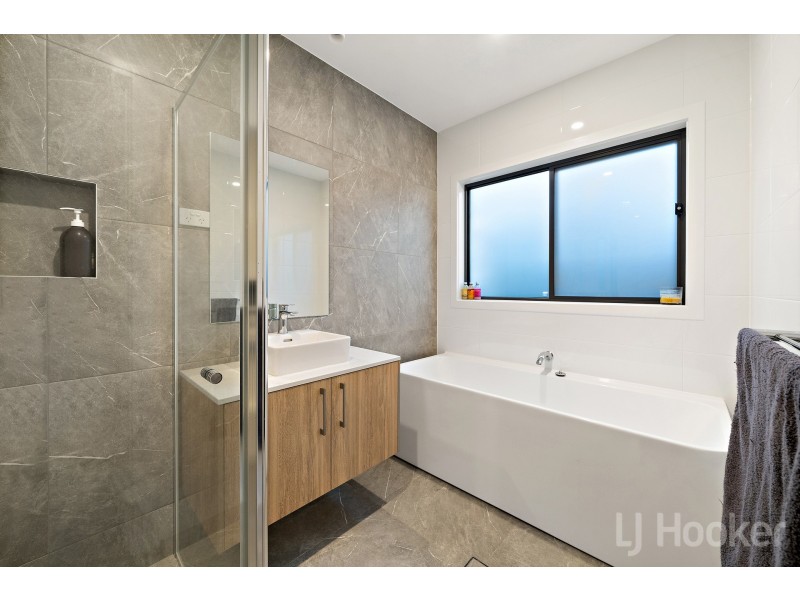 34 Underhill Street, Googong NSW 2620