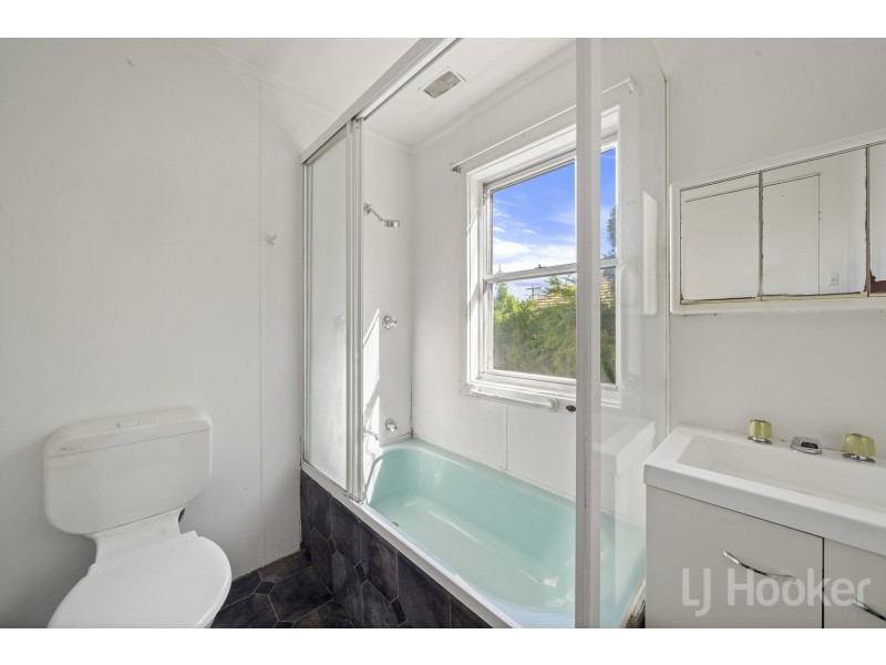 25 Blackall Avenue, Crestwood NSW 2620