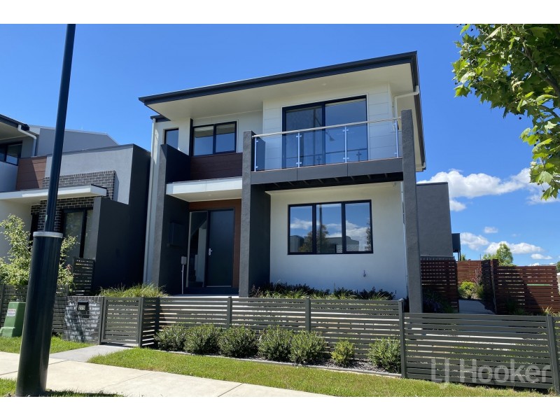 275 Gorman Drive, Googong NSW 2620