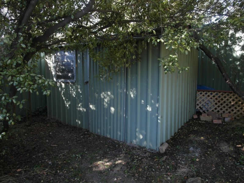 16 Graham Place, Queanbeyan West NSW 2620